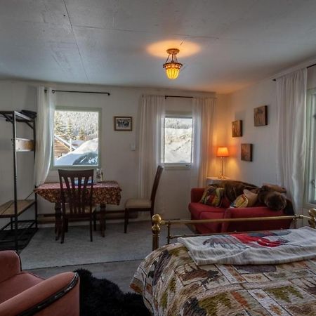 Meadow Suites In Wells Barkerville 外观 照片